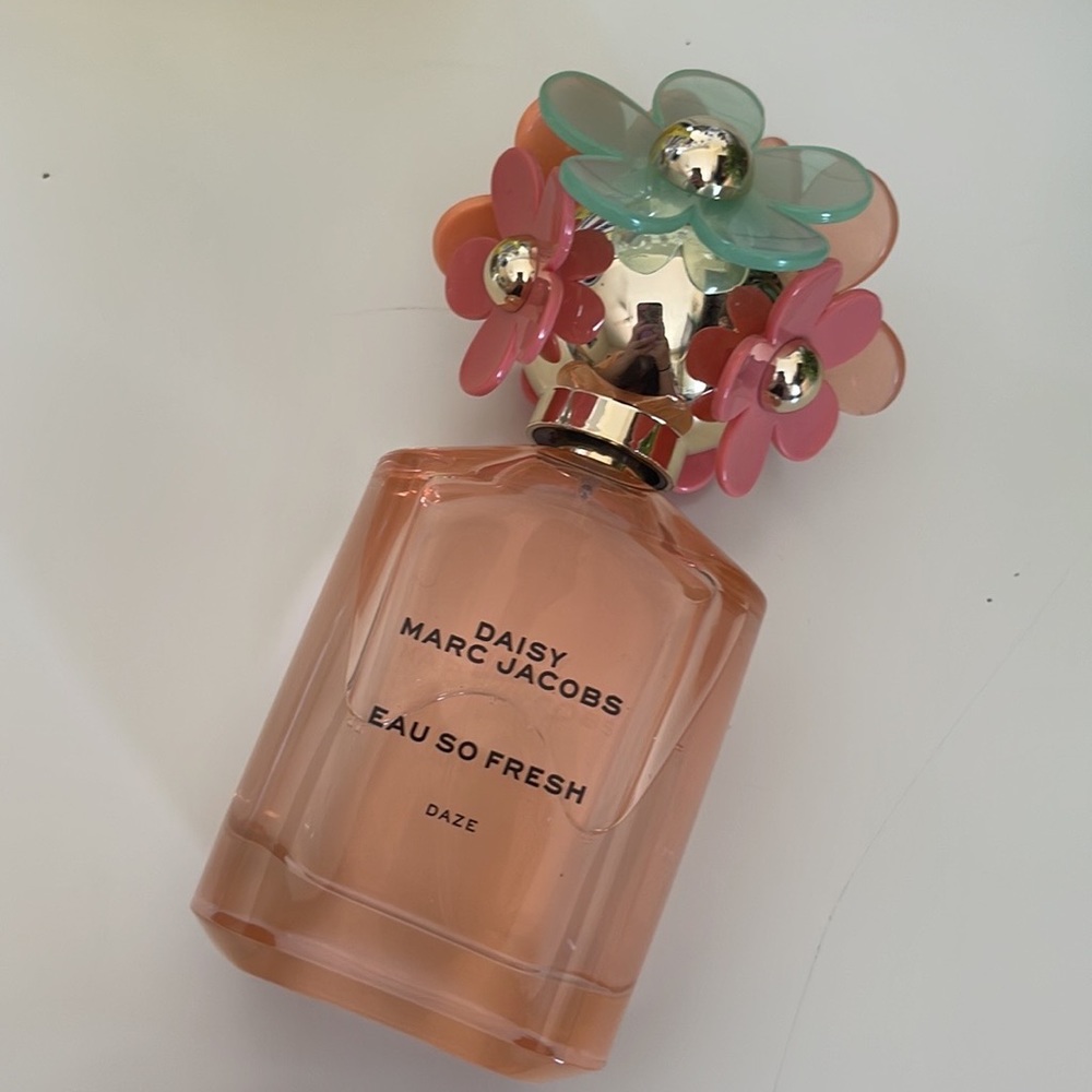 Marc Jacobs Daisy Eau So Fresh Daze 🍑